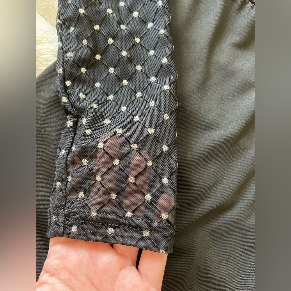 Mesh Insert Long Sleeve Top! - Picture 5 of 10